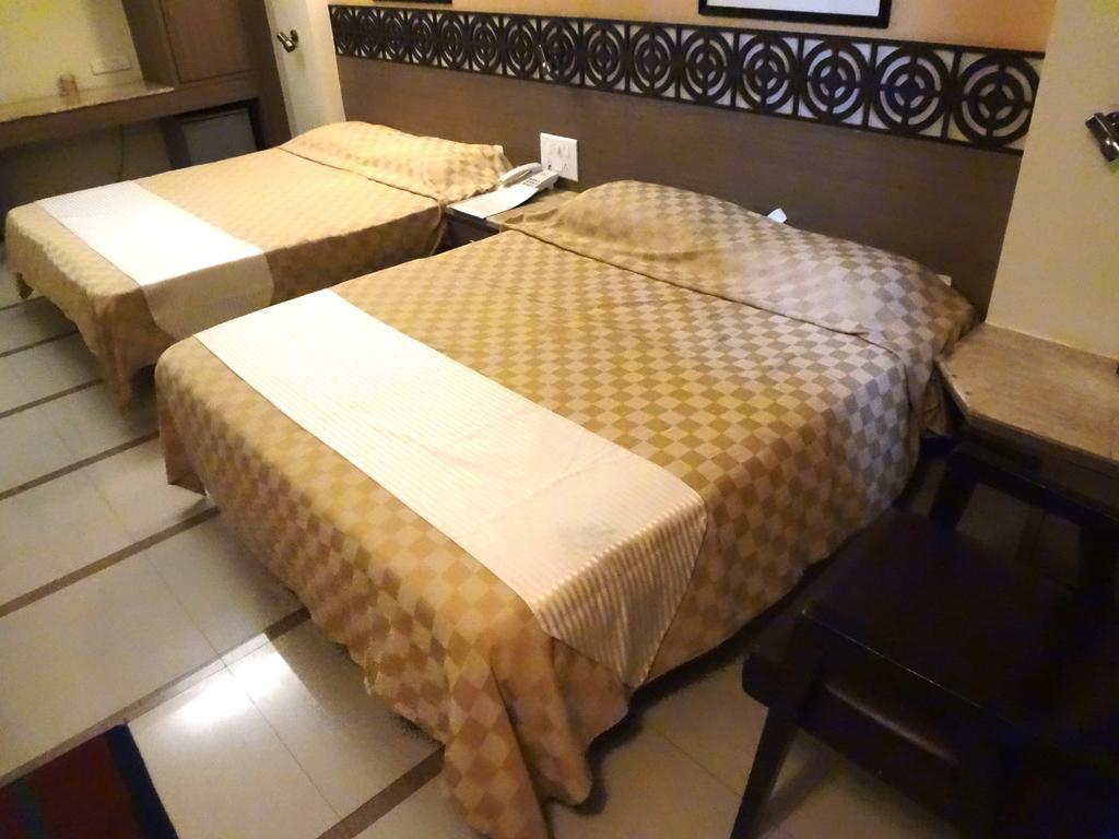 Hotel Samrat Bombaj Zewnętrze zdjęcie